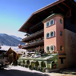 Bauer Hotel