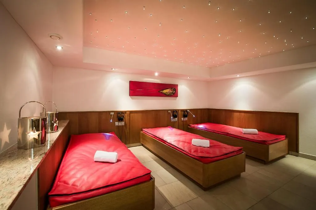 Hotel Tannenberg Saalbach-Hinterglemm 3*,